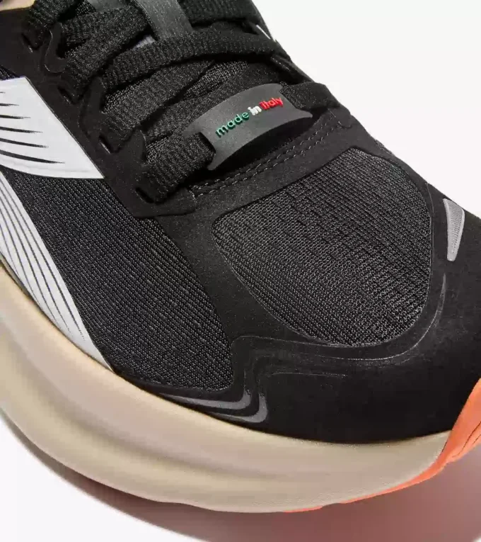 Atomo Star Chaussure de course Made in Italy – Légèreté et amorti