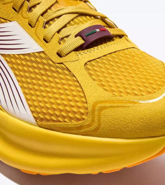 Atomo Star Chaussure de course Made in Italy – Légèreté et amorti