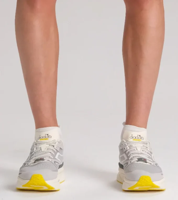 Atomo V7000-2 Chaussure de course Made in Italy – Légèreté et amorti – Tous genres