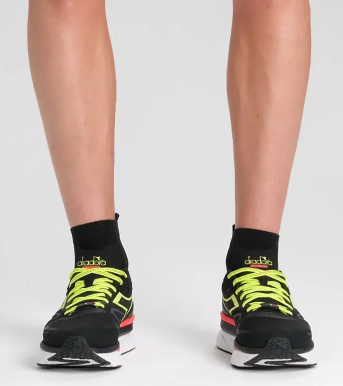 Atomo V7000-2 Chaussure de course Made in Italy – Légèreté et amorti – Tous genres