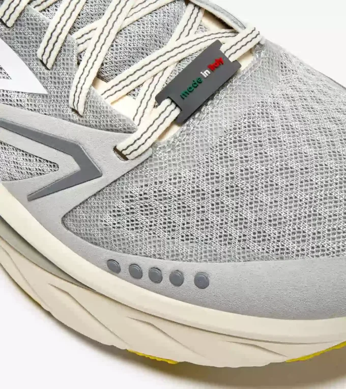 Atomo V7000-2 Chaussure de course Made in Italy – Légèreté et amorti – Tous genres