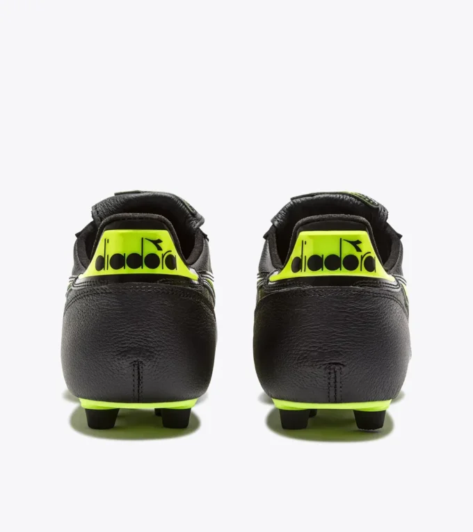 Brasil Icon Ita Og Lt+ Mdpu Chaussure de football fabriquée en Italie pour terrains fermes