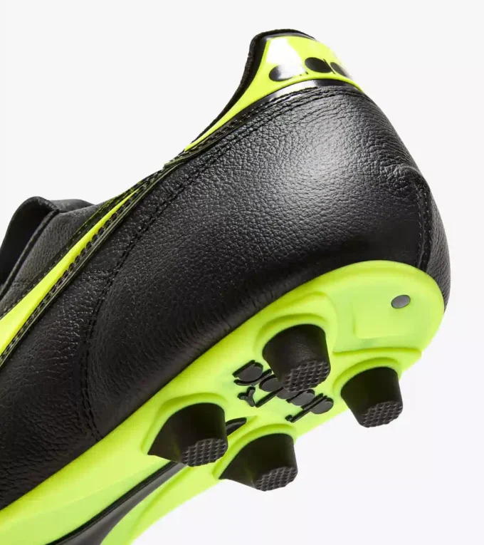 Brasil Icon Ita Og Lt+ Mdpu Chaussure de football fabriquée en Italie pour terrains fermes