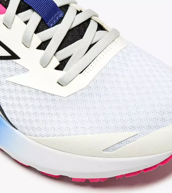 Chaussures de course Mythos Blushield Vigore 3 – Stabilité et protection