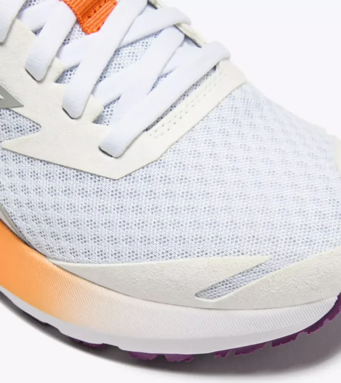 Chaussures de course Mythos Blushield Vigore 3 W – Stabilité et protection