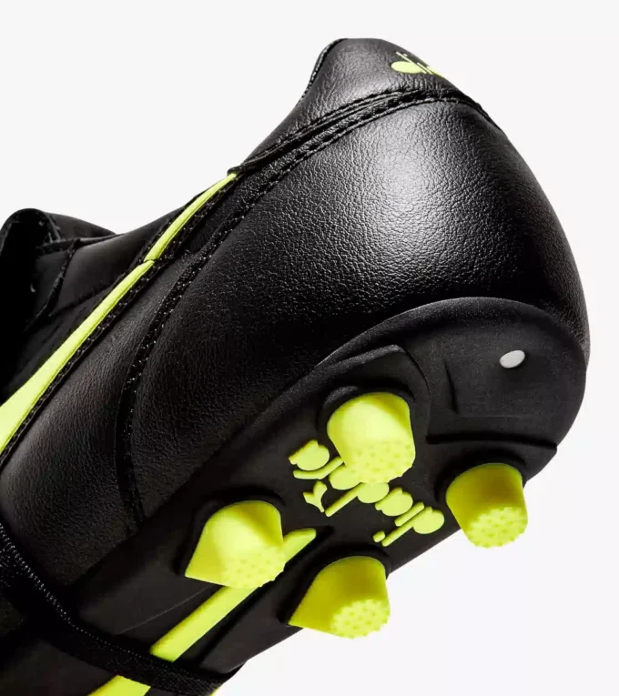 Chaussures de football Brasil Lt T Mdpu pour terrain ferme