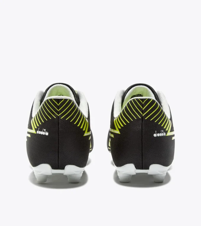 Chaussures de football Pichichi 8 Mg14 pour terrains fermes