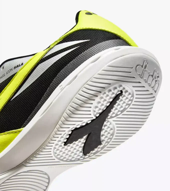 Chaussures de futsal Brasil Icon Sala Id – Semelle spécifique pour les surfaces intérieures ou en parquet