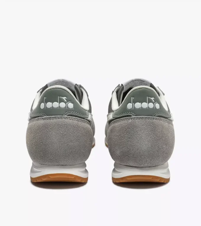 Cross Baskets basses en daim