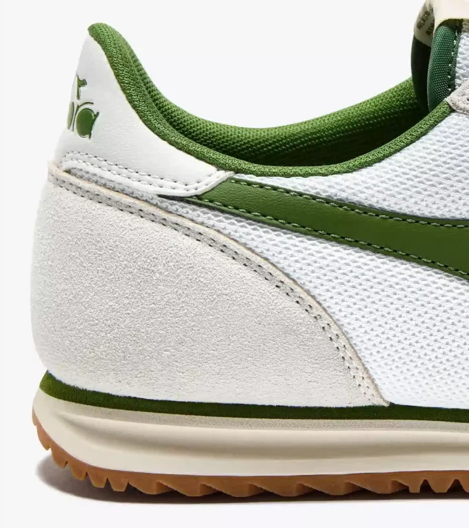 Cross Baskets basses en daim Cross Baskets basses en daim