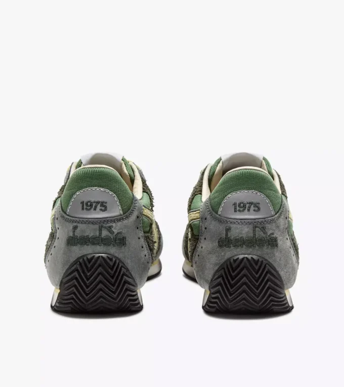 Equipe Revenge Used Baskets Heritage à profil bas