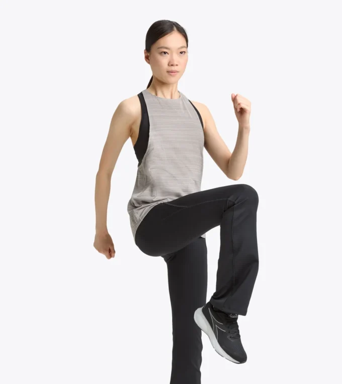 L. Double Tank Be One Ft Ensemble haut et débardeur d’entraînement L. Double Tank Be One Ft Ensemble haut et débardeur d’entraînement