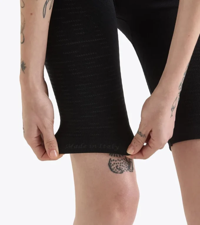 L. Stratouno Short technique mi-long pour le contrôle de la température – Running