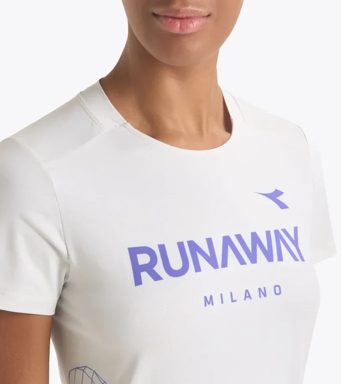 L. Super Light Ss T-Shirt Runaway T-shirt de course Runaway – Tissu léger L. Super Light Ss T-Shirt Runaway T-shirt de course Runaway – Tissu léger