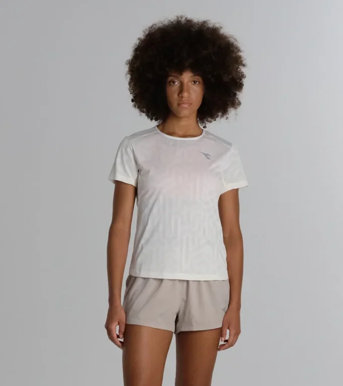 L. Super Light Ss T-Shirt T-shirt de course – Tissu léger Coolcore L. Super Light Ss T-Shirt T-shirt de course – Tissu léger Coolcore