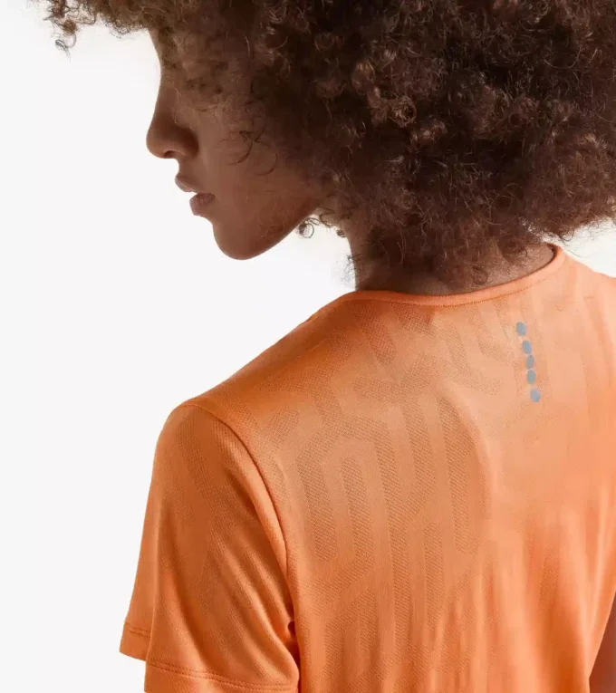 L. Super Light Ss T-Shirt T-shirt de course – Tissu léger Coolcore L. Super Light Ss T-Shirt T-shirt de course – Tissu léger Coolcore