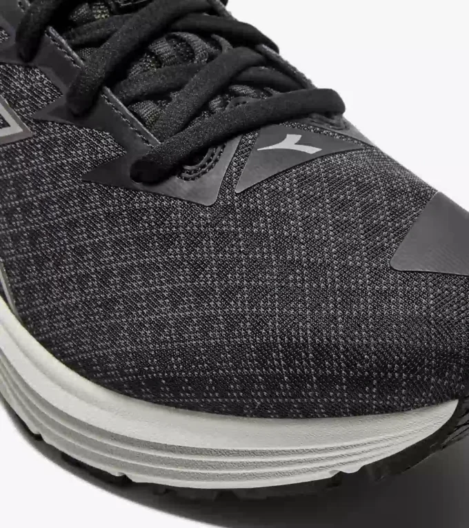 Mythos Blushield 10 Vortice Hip Chaussure de course avec détails réfléchissants – Amorti et protection Mythos Blushield 10 Vortice Hip Chaussure de course avec détails réfléchissants – Amorti et protection