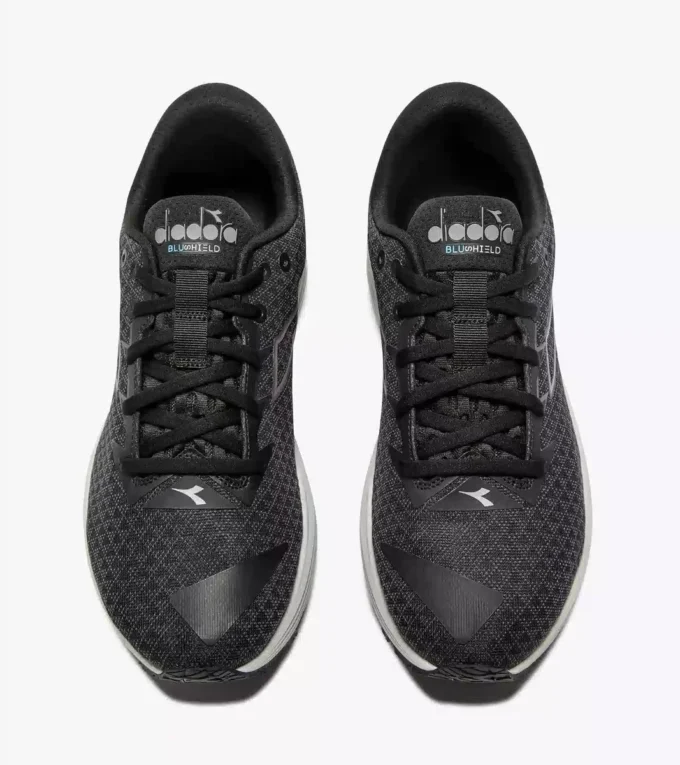 Mythos Blushield 10 Vortice Hip Chaussure de course avec détails réfléchissants – Amorti et protection Mythos Blushield 10 Vortice Hip Chaussure de course avec détails réfléchissants – Amorti et protection