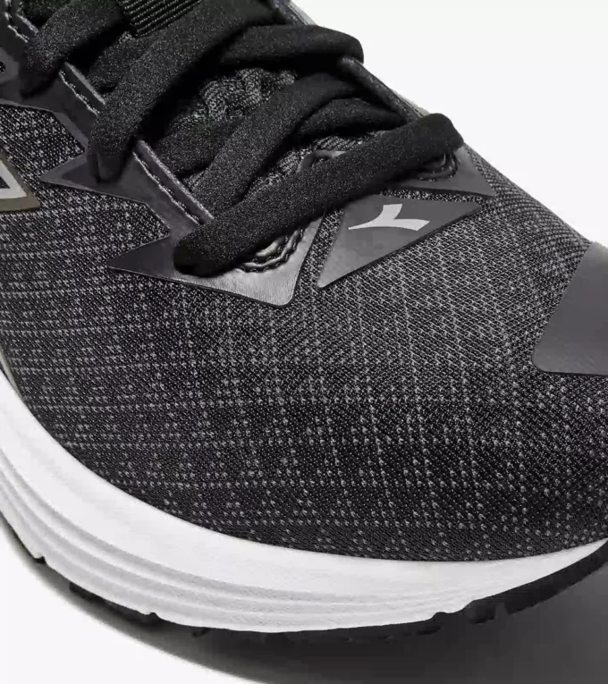 Mythos Blushield 10 Vortice Hip W Chaussure de course avec détails réfléchissants – Amorti et protection