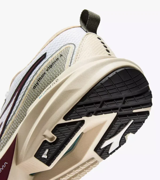 Mythos Blushield Vigore 4 Chaussure de course – Stabilité et protection
