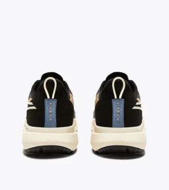 Mythos Blushield Volo 4 2030 Chaussure de course – Fabriquée à partir de matériaux à faible impact environnemental