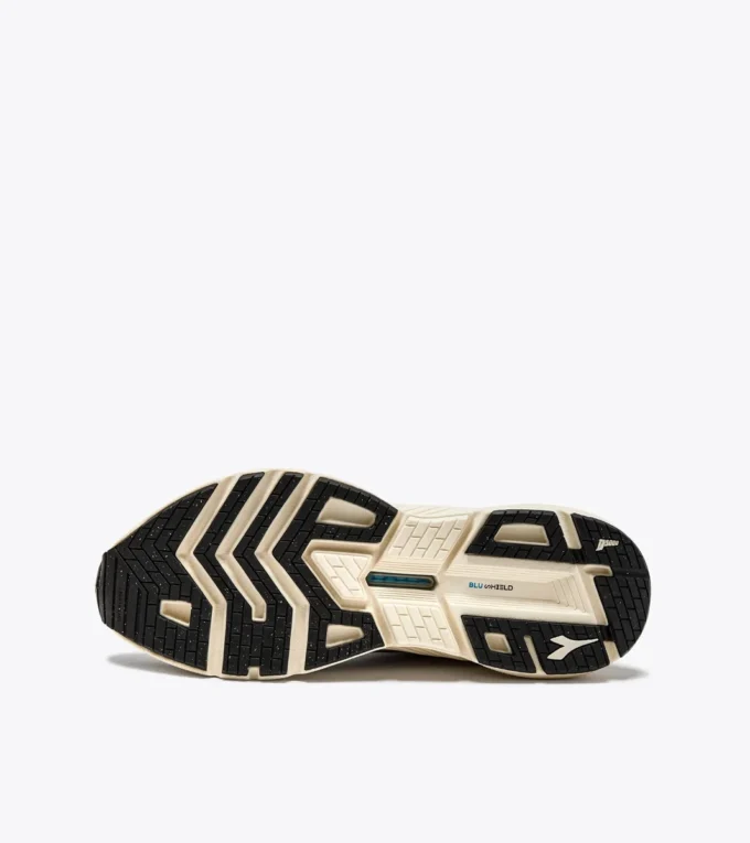 Mythos Blushield Volo 4 2030 Chaussure de course – Fabriquée à partir de matériaux à faible impact environnemental