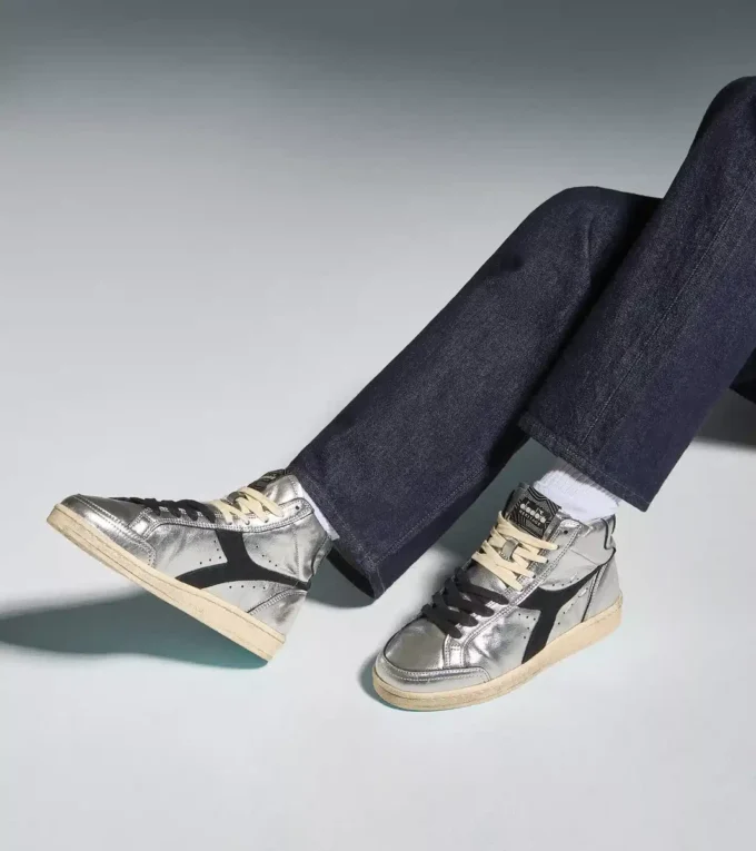 Prestige High Metal Baskets Heritage usées en cuir