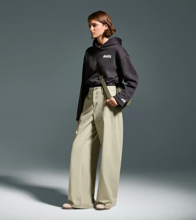 Sweat à capuche L. Athl. Logo Sweat à capuche court